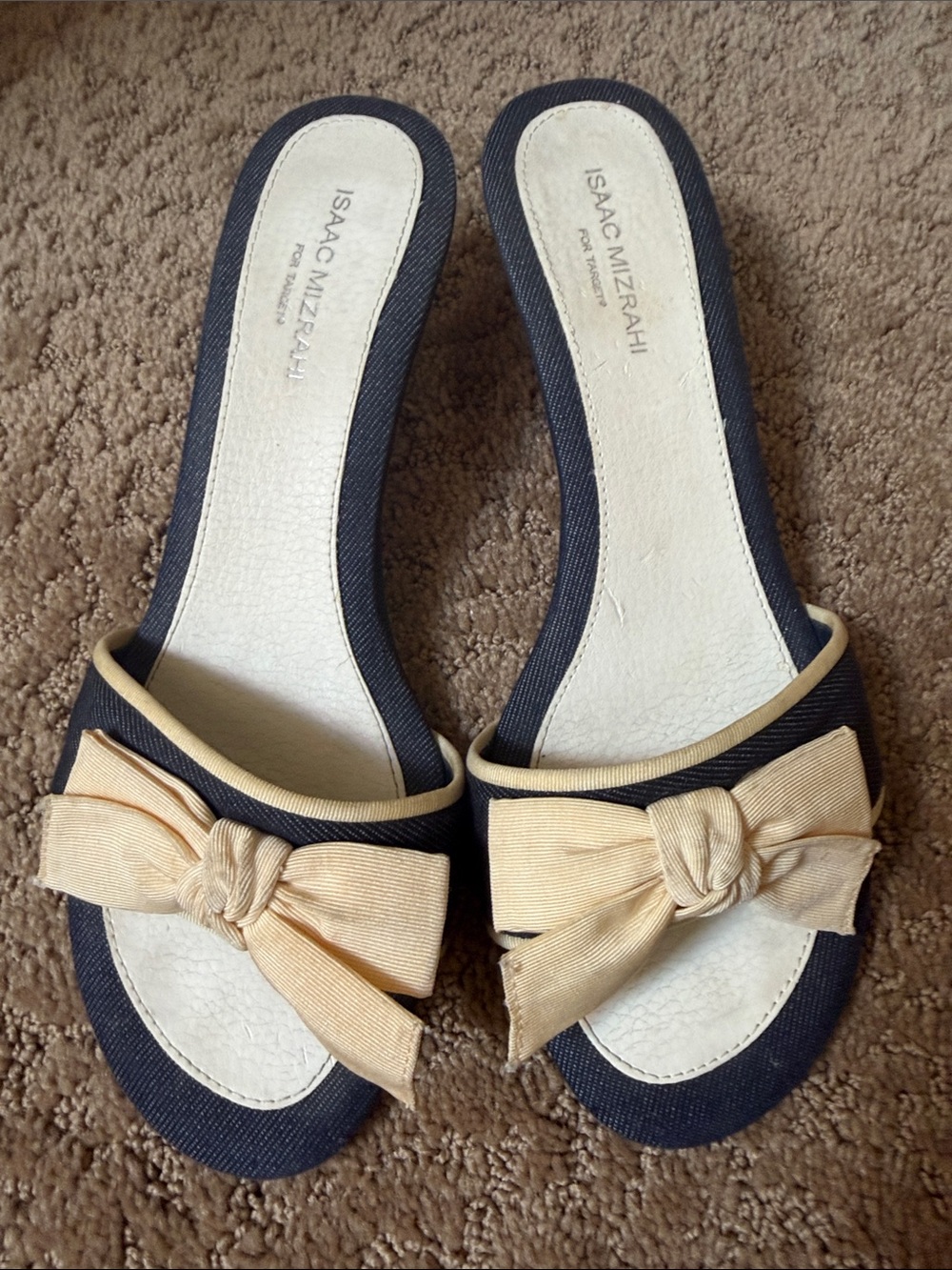 Isaac Mizrahi Navy and Beige Bow Slide Sandals